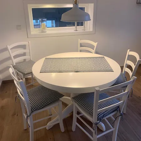 아파트 Ganzes Haus In Der Altstadt, Ideal Fuer 2 Personen, 4 Gaeste Moeglich