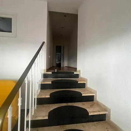 아파트 Ganzes Haus In Der Altstadt, Ideal Fuer 2 Personen, 4 Gaeste Moeglich *